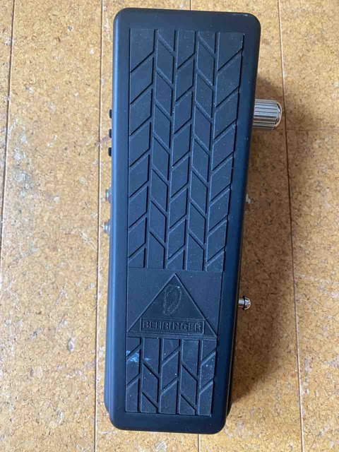 光学式ワウ BEHRINGER HB01 Hellbabe : 楽器いじり