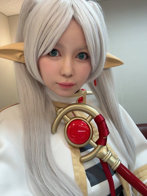 中川翔子さん、28キロダイエットしてフリーレンのコスプレを披露