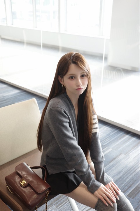 【画像】ダレノガレ明美、空港で写真を撮っただけなのに大炎上ｗｗｗ