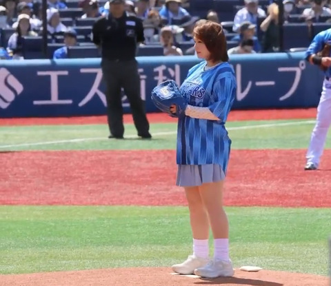 【悲報】篠崎愛さん、現在のお姿がコチラ