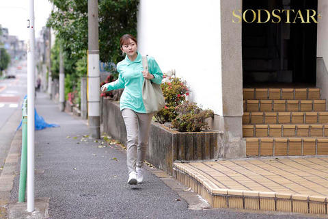 【画像】引きこもり訪問支援の女、大量のシコティッシュを見ても動じない