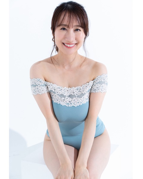 元NHK気象予報士、ドスケベ水着グラビア公開