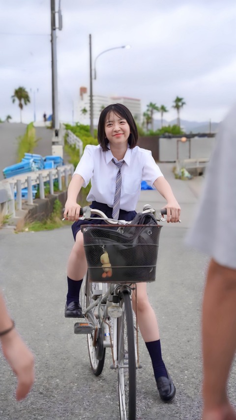 瀬戸環奈よりかわいい現役JDグラビアアイドル、AVデビュー！！