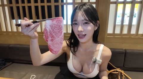 【画像】韓国YouTuberさん、日本のすき焼きを堪能шшшшшшшшшшшш