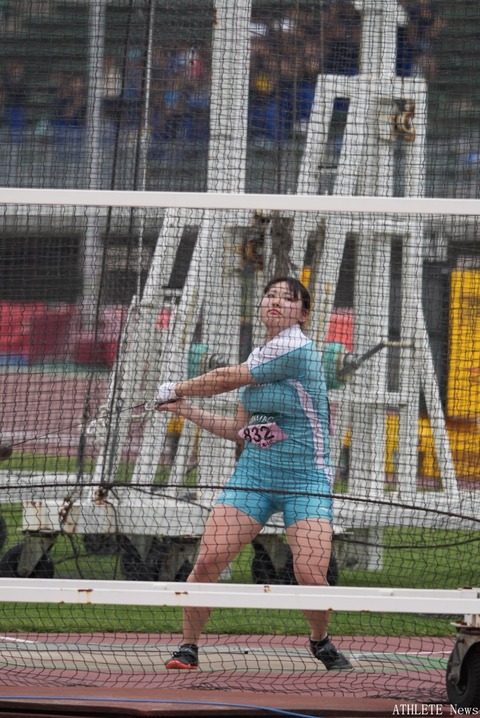【画像】ハンマー投げ日本選手権で優勝した女子大生、こういうのでいいんだよ