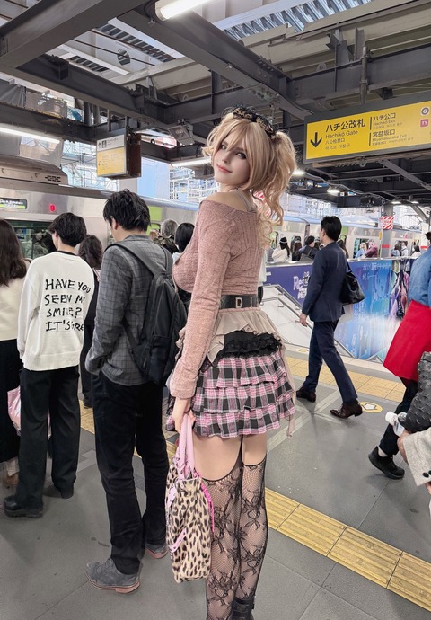 【画像】デカすぎるギャルｗｗｗｗｗｗｗｗｗｗｗｗｗｗｗ