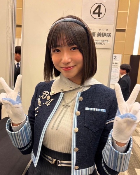 【動画】「僕が見たかった青空」とかいうアイドルグループの新人(16)、おっぱいがでかい