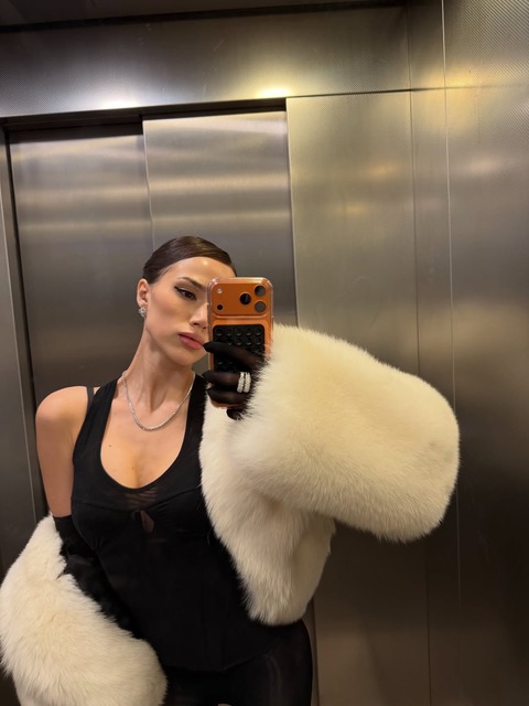 【画像】ザギトワさん、カリカリに...⛸