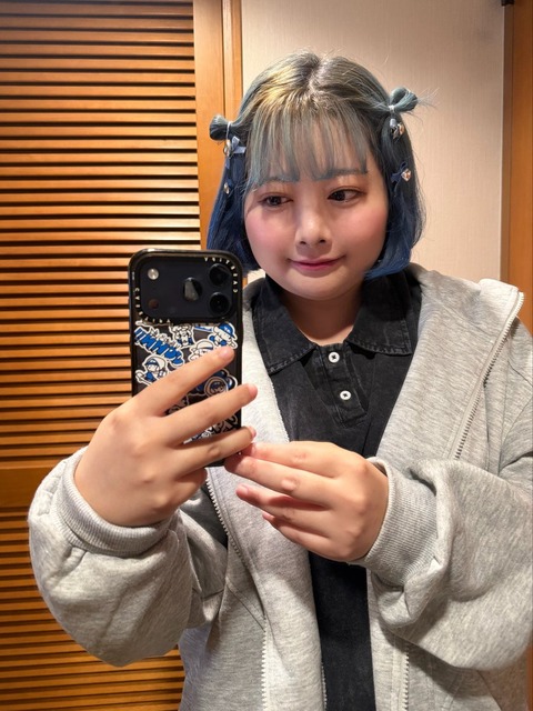 【朗報】グラドル女子（29）「ぶつかりおじさんに圧勝しました😁」