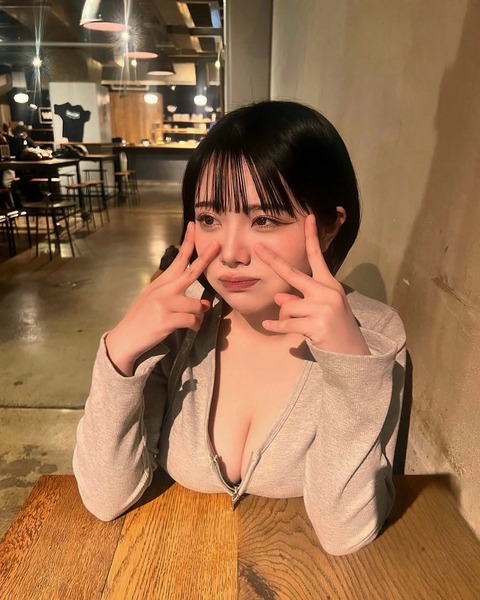 KMMuge0
