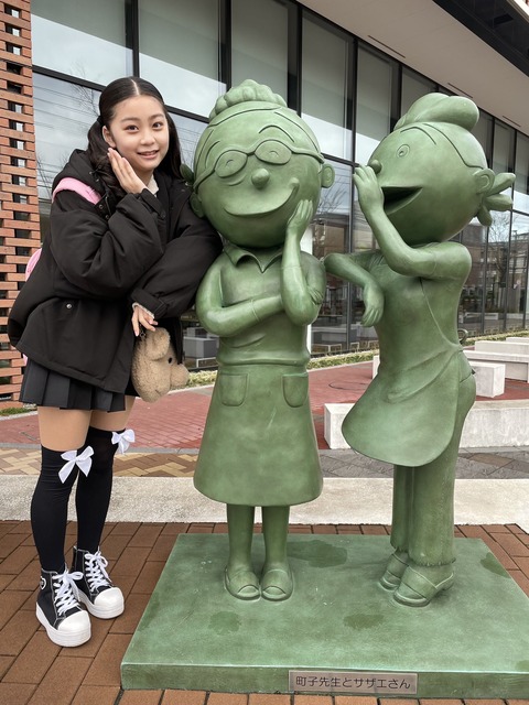 【画像】美少女、現状維持しながら17歳になり育成成功✨