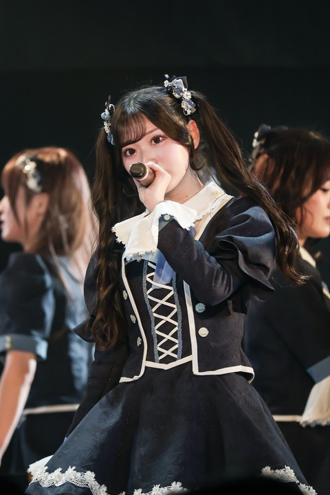 「これは可愛すぎ」と大バズリ　アイドル界に新たな『奇跡の1枚』誕生！