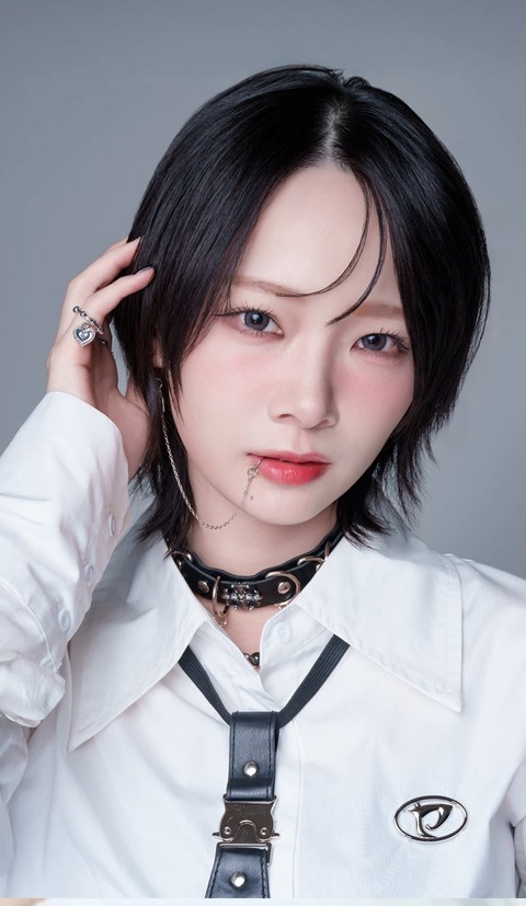 【画像】AKB48 成田香姫奈さん、女子受け路線へシフトチェンジか？