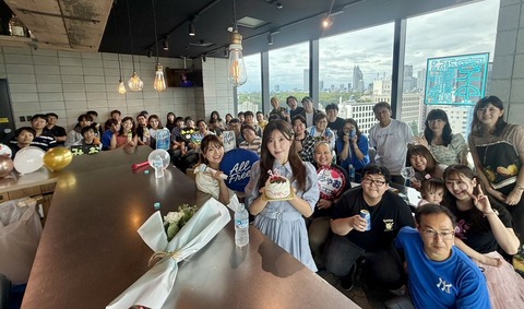 【画像】元AKB48 宮崎美穂(33歳)生誕祭ｗｗｗｗｗｗｗｗｗｗｗｗｗ