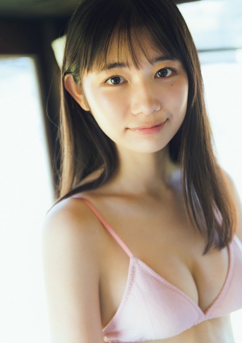 めっちゃ可愛いグラビアアイドル見つけたんだけど