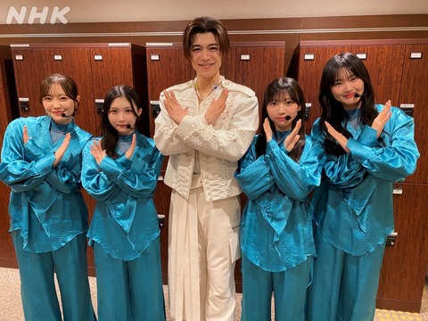 AKBアイドル、オウム真理教にしか見えないｗｗｗｗｗｗｗｗｗ