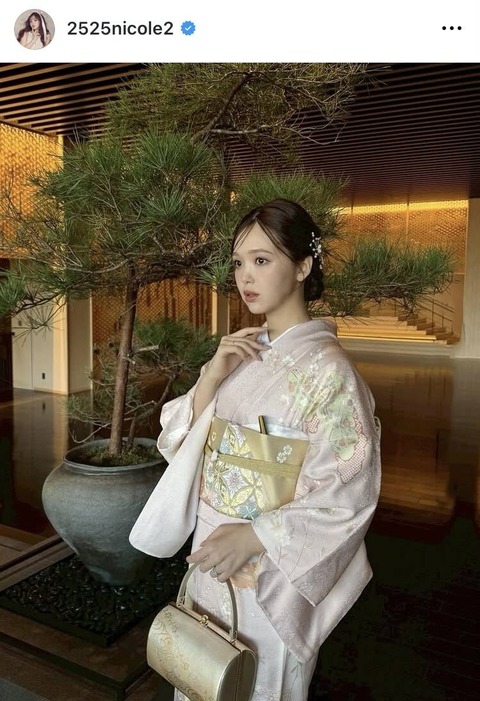 藤田ニコルちゃんの和服姿
