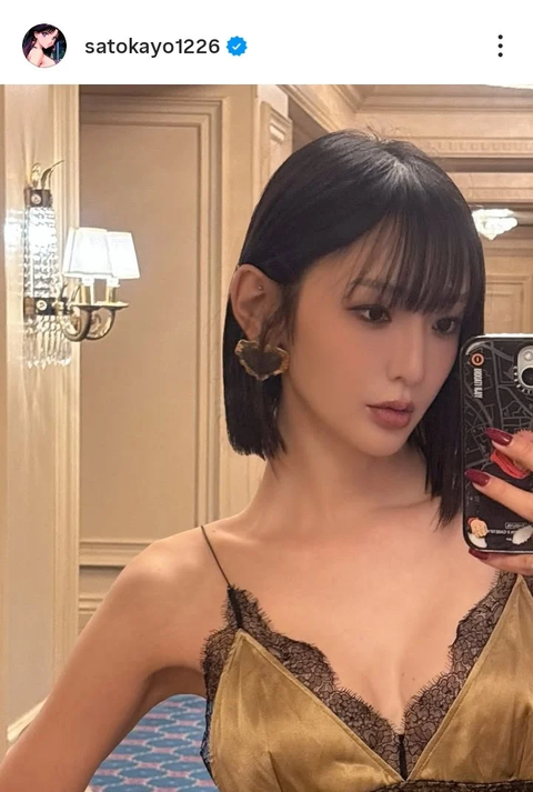 佐藤かよ(37) 美バスト＆二の腕際立つ“露出多め”キャミドレス姿に反響