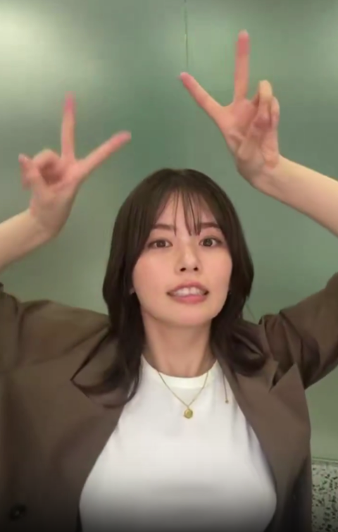 【動画】小芝風花(29)さん、インスタライブ中におっぱい強調