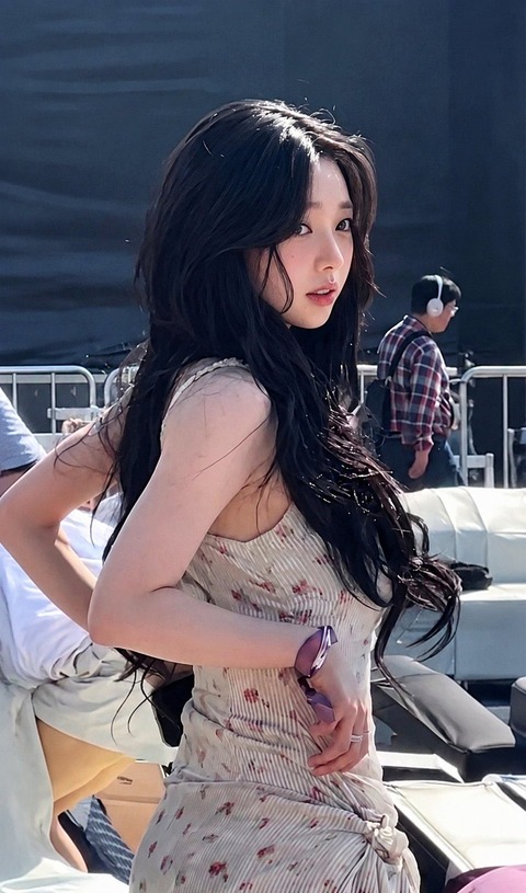 Kpopグループaespaカリナさん(25)、プライベート姿が綺麗過ぎる