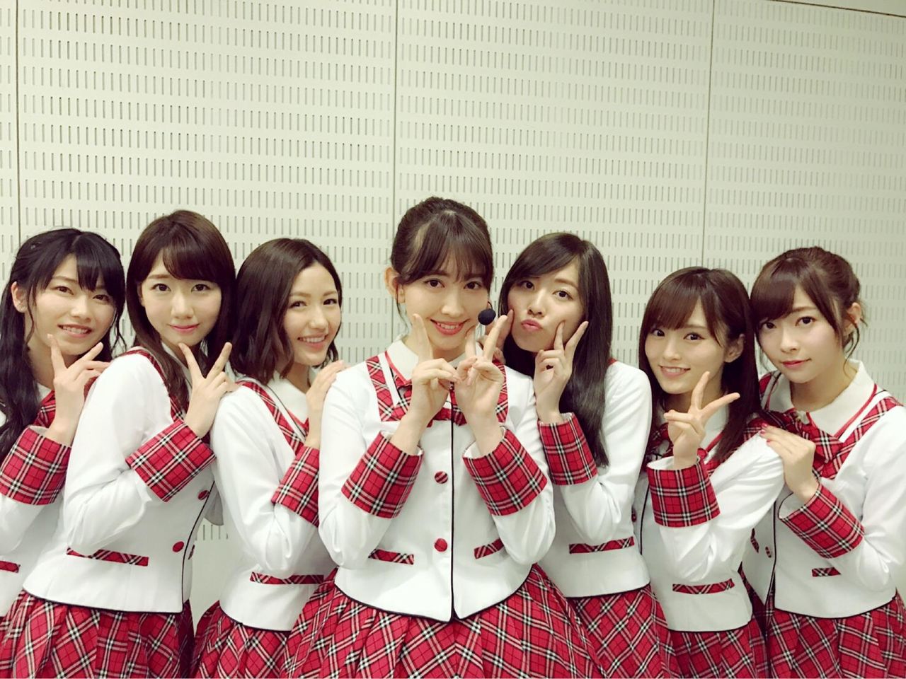Mステ終演後のスカひらセブンの集合写真まとめ 山本彩 Nmbさやみるきーまとめ Mステ終演後のスカひらセブンの集合写真まとめ 山本彩 Nmbさやみるきーまとめ