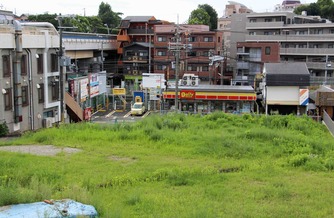 関大前の土地1