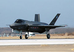300px-F35A_Prototyp_AA1_3