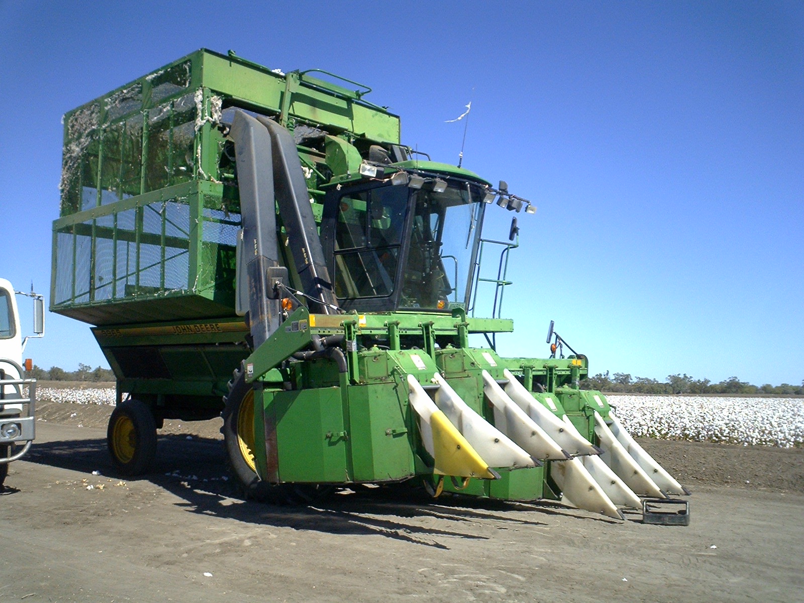 豪州綿花はこうして出荷されるのだ 泰国会社繊維部門