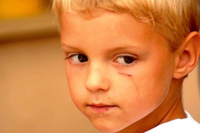 boy-2406336_640