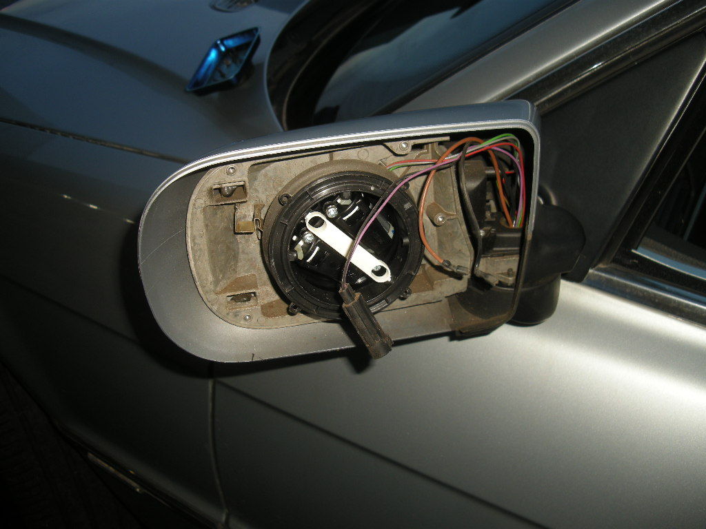 BMW ドアミラー　修理用パーツ（円柱形）ヒンジ BMW ドアミラー 修理用パーツ（円柱形）ヒンジ BMW x3 F25