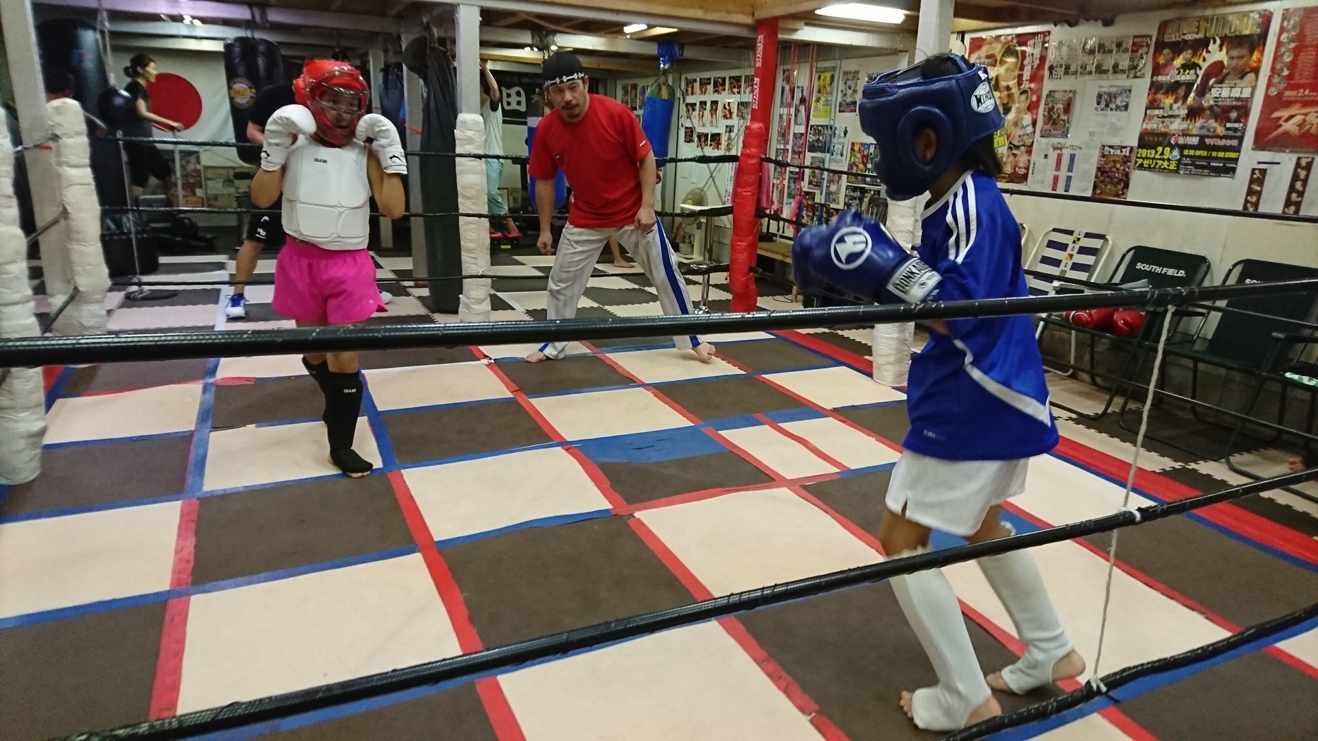 今夜のジム 凄い 女子パワー 試合出場選手ナイススパーリング多数 Beauty Bodymake Diet Kickboxing kings gym From Itoshima 今夜のジム 凄い 女子パワー 試合出場選手ナイススパーリング多数 Beauty Bodymake Diet Kickboxing kings gym From Itoshima