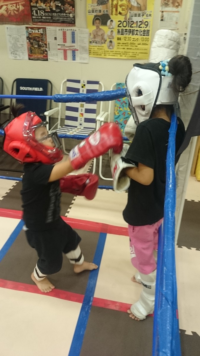 今夜のジム アマチュアボクシング大会オヤジファイトに向けて Beauty Bodymake Diet Kickboxing ｋｉｎｇｓ ｇｙｍ From Itoshima