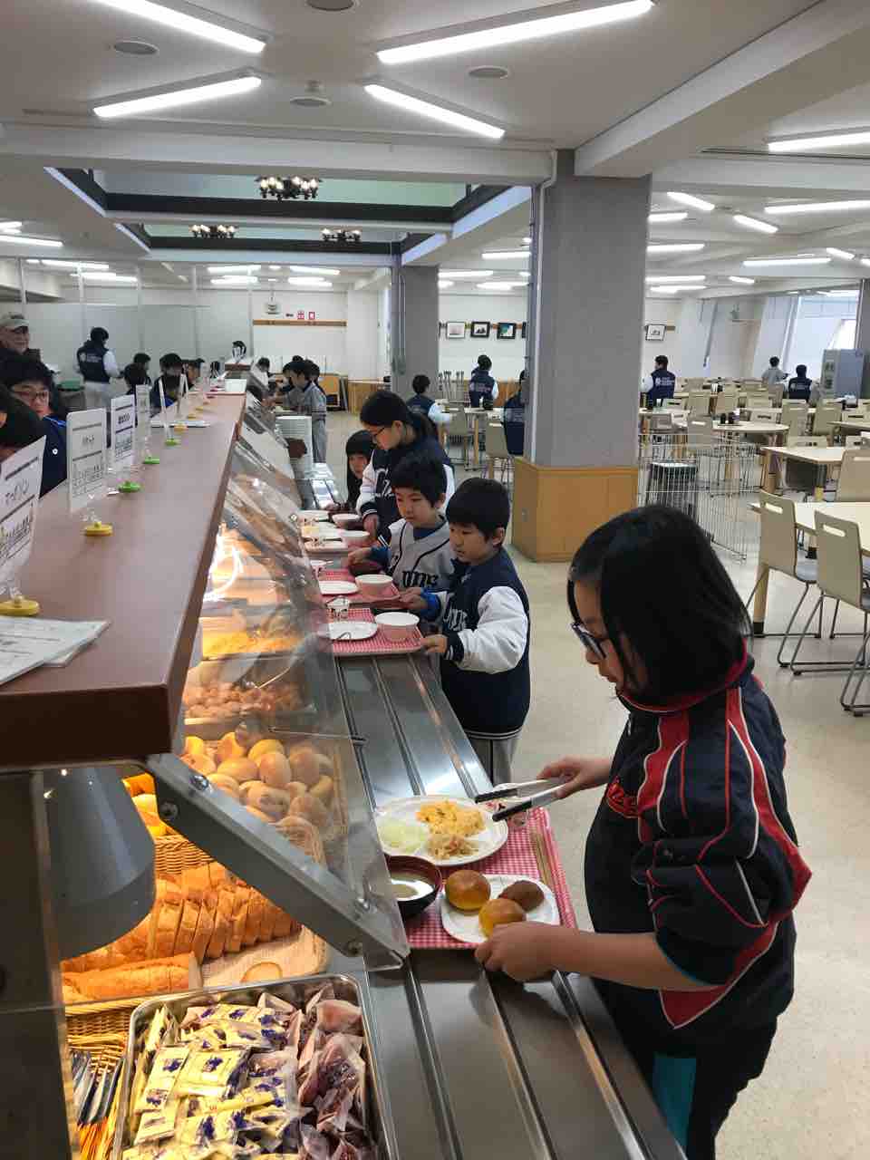 配膳 : 茨城・福島ライオンズ2019春in那須甲子青少年自然の家