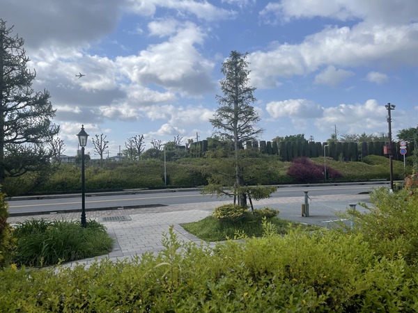 CAF72E9C-B8F2-409E-A3D4-5996726D8DCE