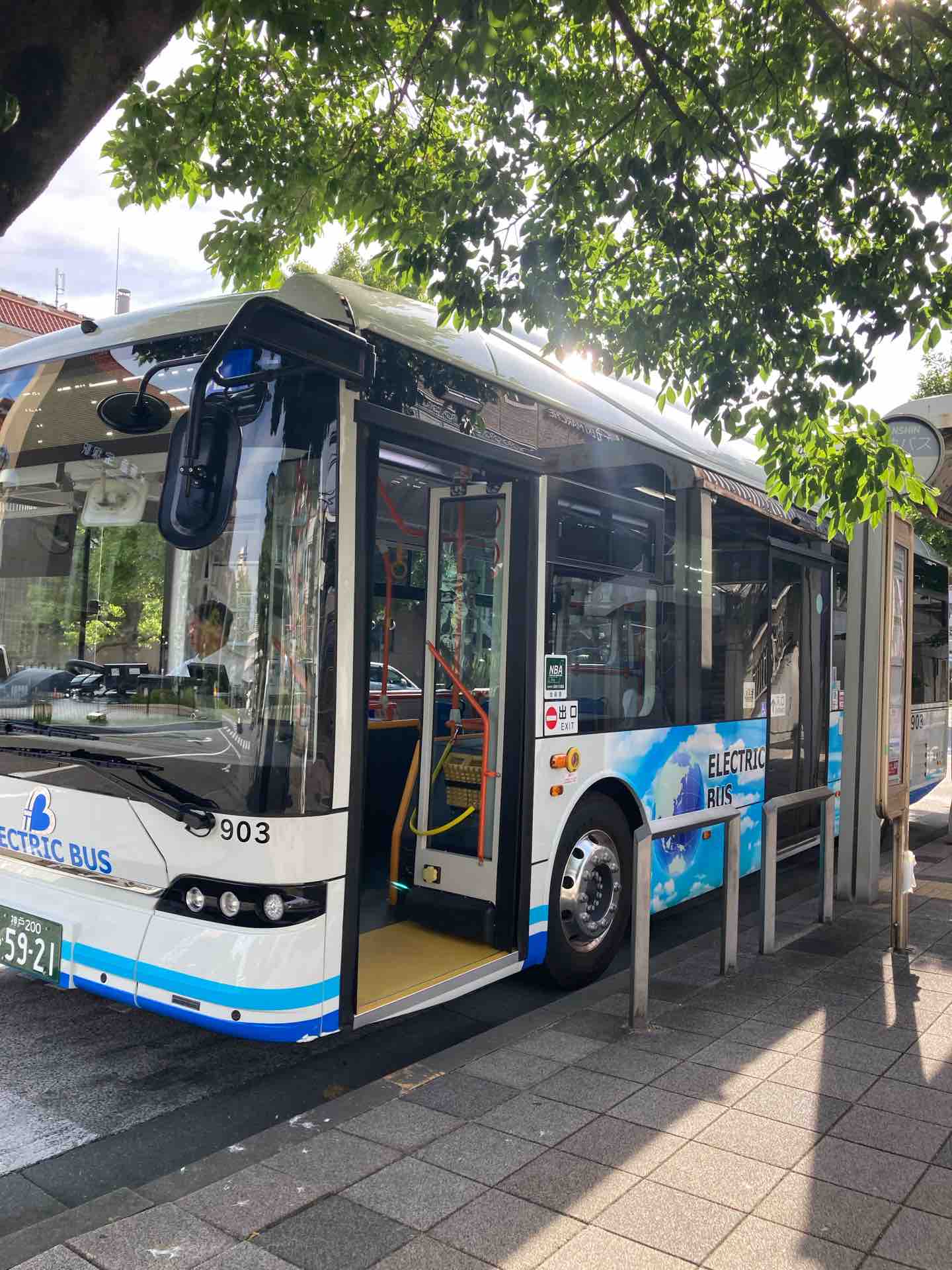 阪神EV(電気)バス（宝塚駅行き）に乗ってみた | BRALI 宝塚