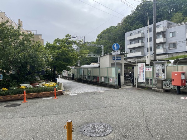 A9E95D1A-C21A-4F72-8579-47F9663624A0