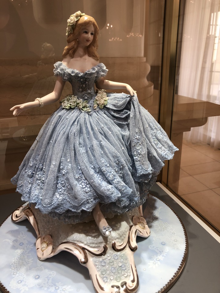 24F2D799-1DD1-46EA-A1B2-F36FDC494041