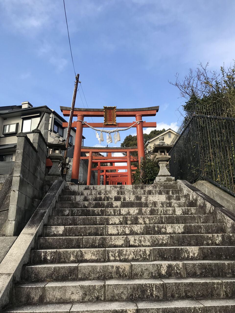 鳥居が30基 有高稲荷神社に行ってみた Brali 宝塚