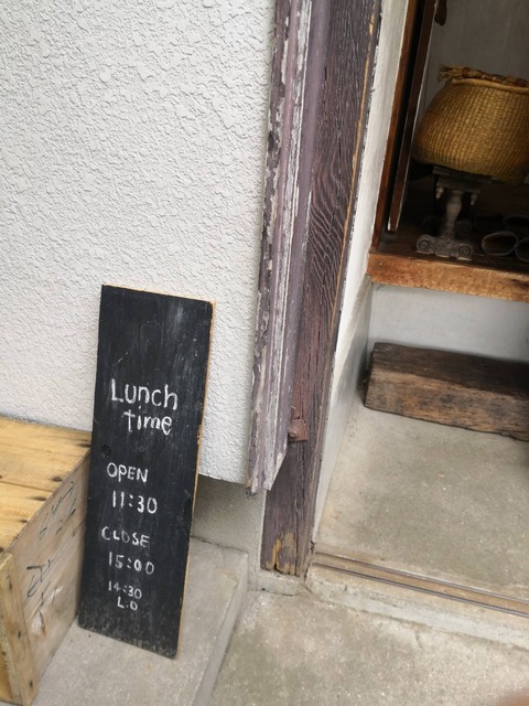 1556076854028
