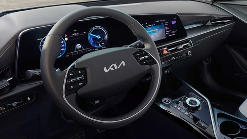 kia-niro-interior-dual-displays