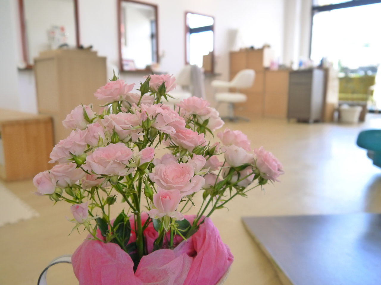 花と蜂 Brass Hairsalon 倉吉