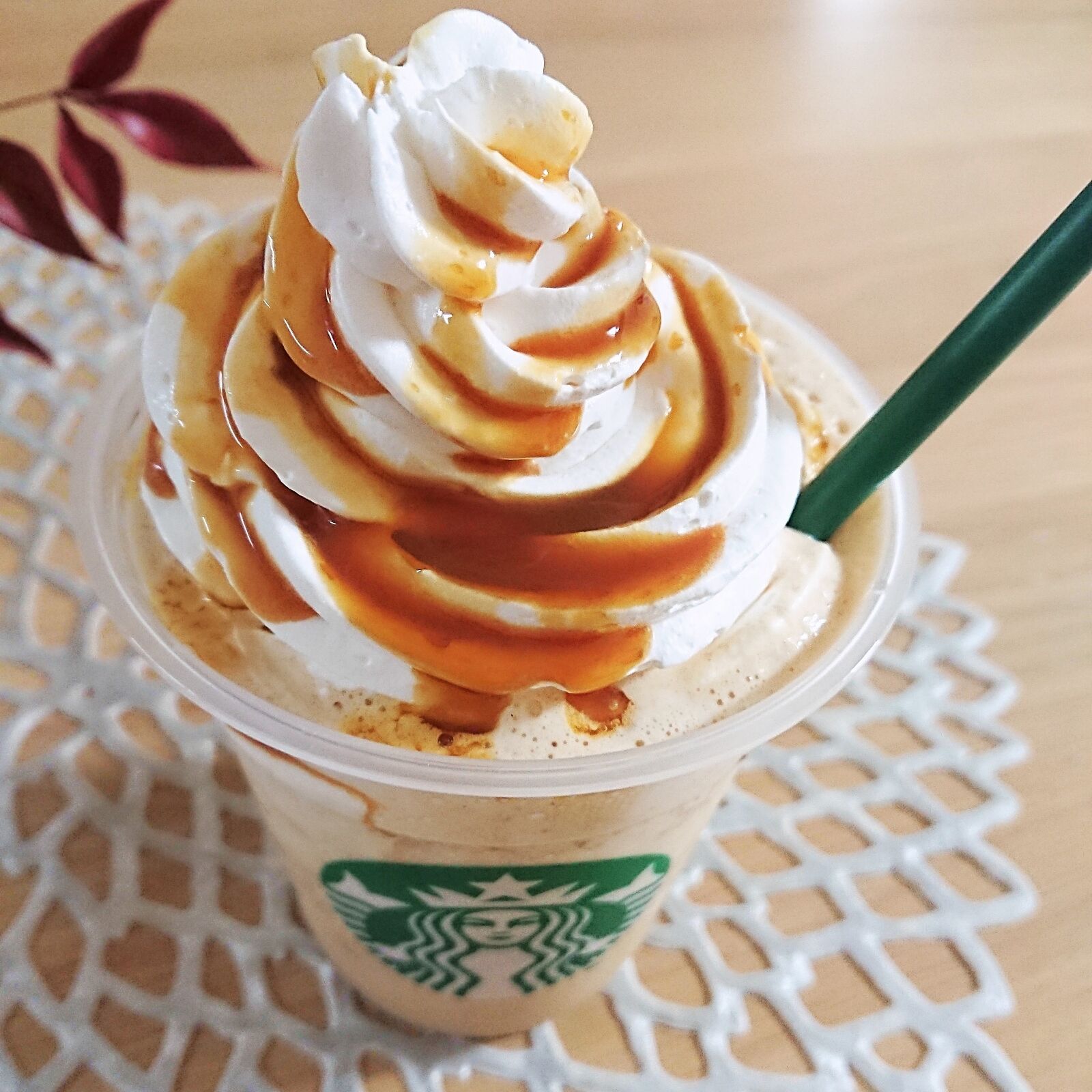 おうちカフェ 自宅でスタバ キャラメルフラペチーノ レシピ付き を作ってみた ブラボー エンジョイスイーツ