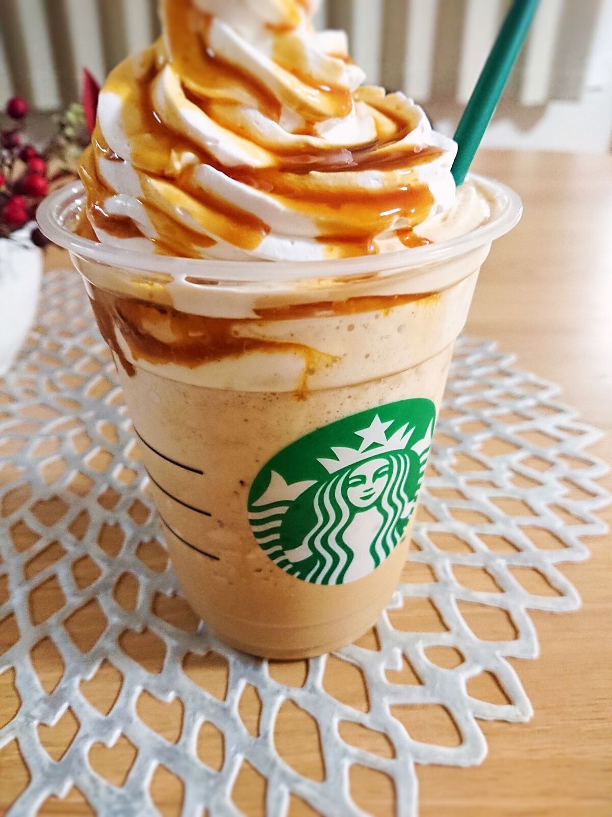 おうちカフェ 自宅でスタバ キャラメルフラペチーノ レシピ付き を作ってみた ブラボー エンジョイスイーツ