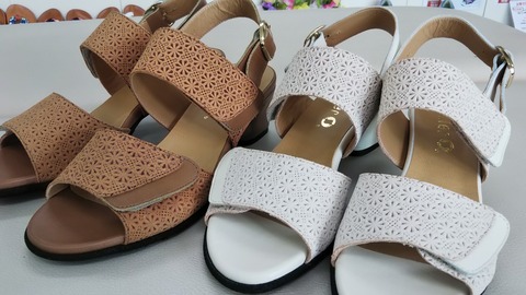 サンダルの季節がやって来ました。