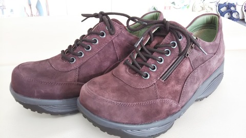 秋冬商品、入荷が始まりました。