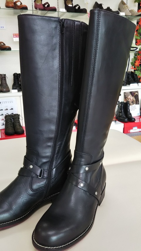 この秋、履きたいブーツ。