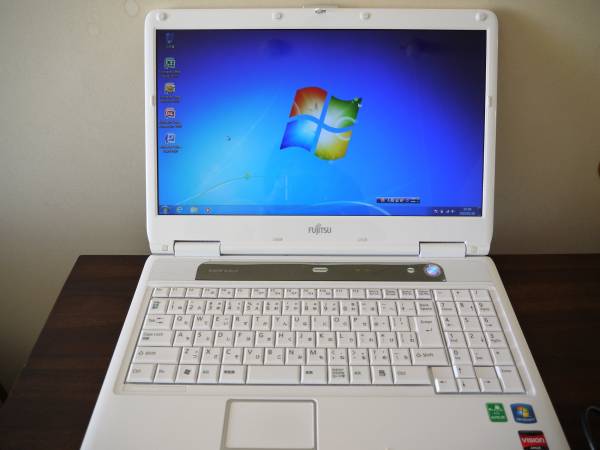 富士通 FMV NF/G40 HDD500G メモリー4G Win7 Office2007 パワポ付 