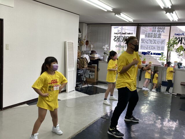 キッズダンス レッスン動画 08 08 Bricks Artist Bank Project Bricks Studio Dance Yoga