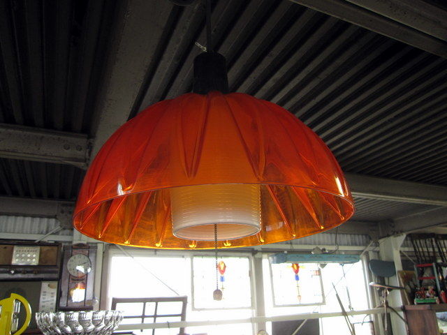 昭和レトロなオレンジ色のペンダント照明 レトロポップ : 古雑貨・古 