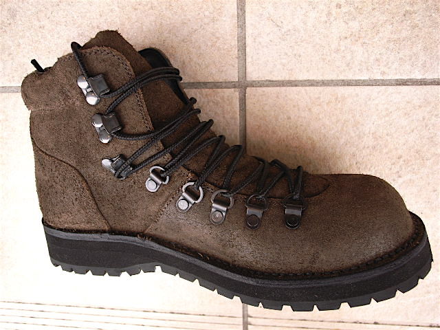 ATTACHMENT2011AWショルダーベロアマウンテンブーツ : Brown☆Sugar 